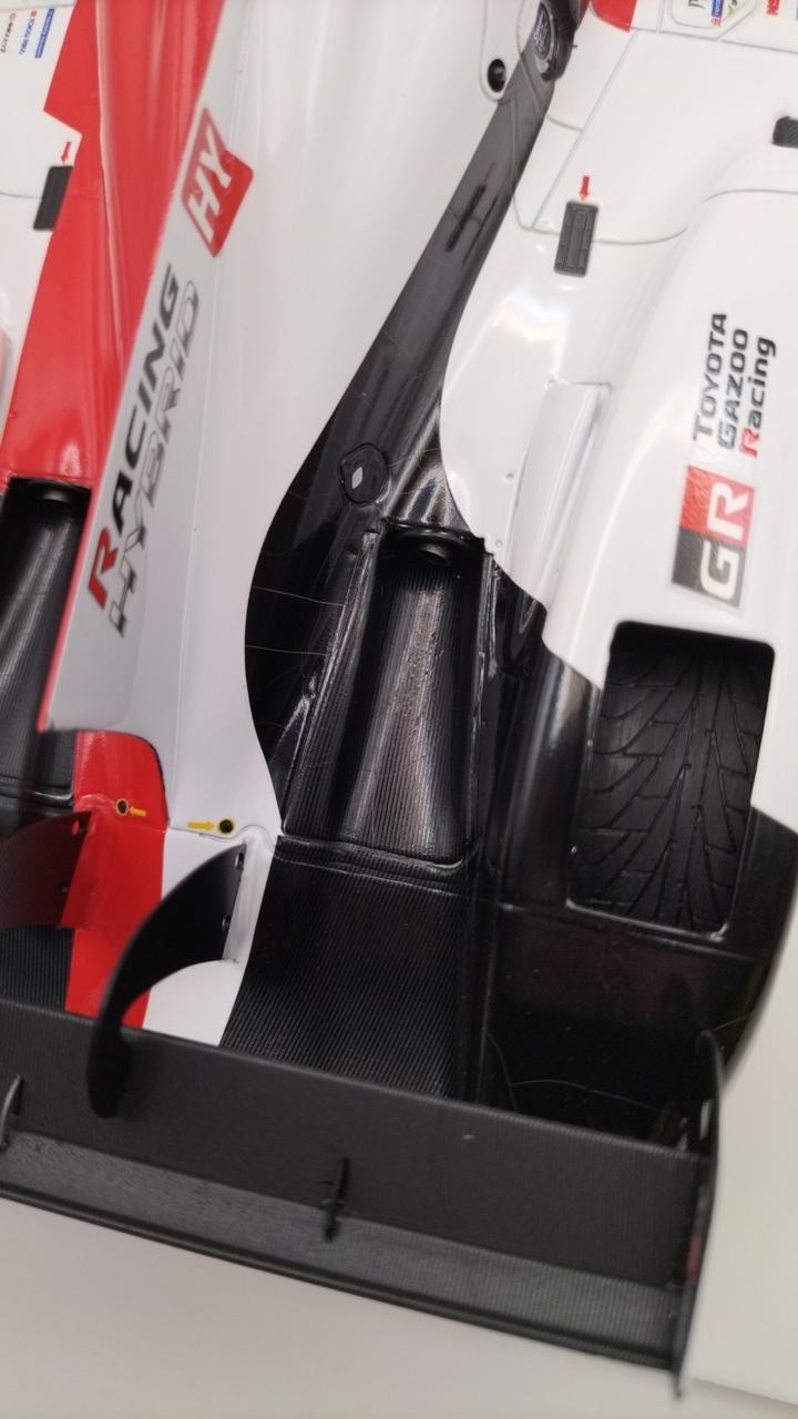 SPARK TOYOTA GR010 HYBRID 1 18