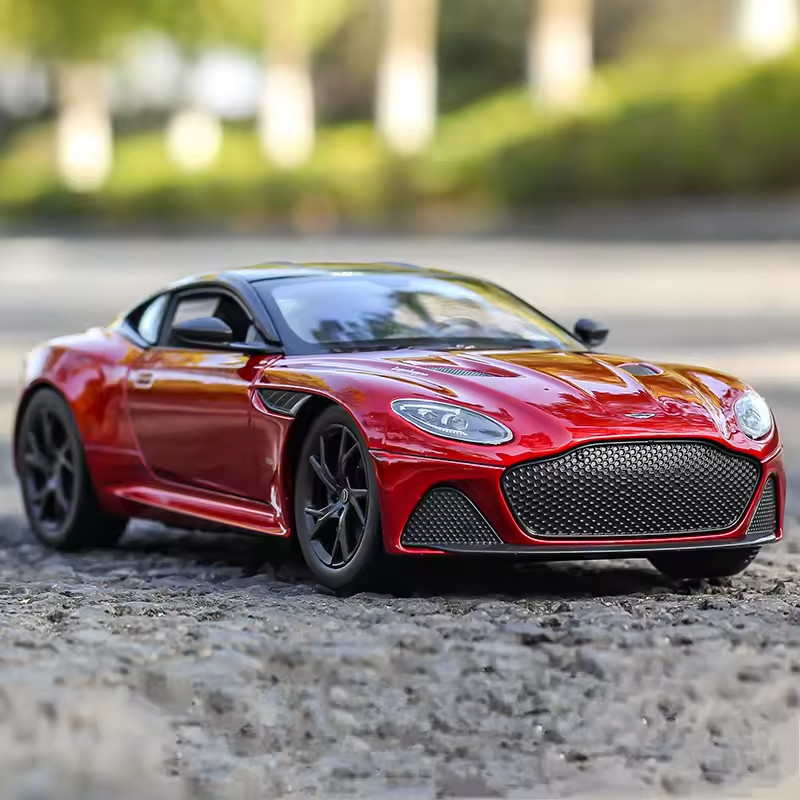 1:24 Aston Martin DBS Superleggera Diecast Alloy Car Model Sports Toy Gift