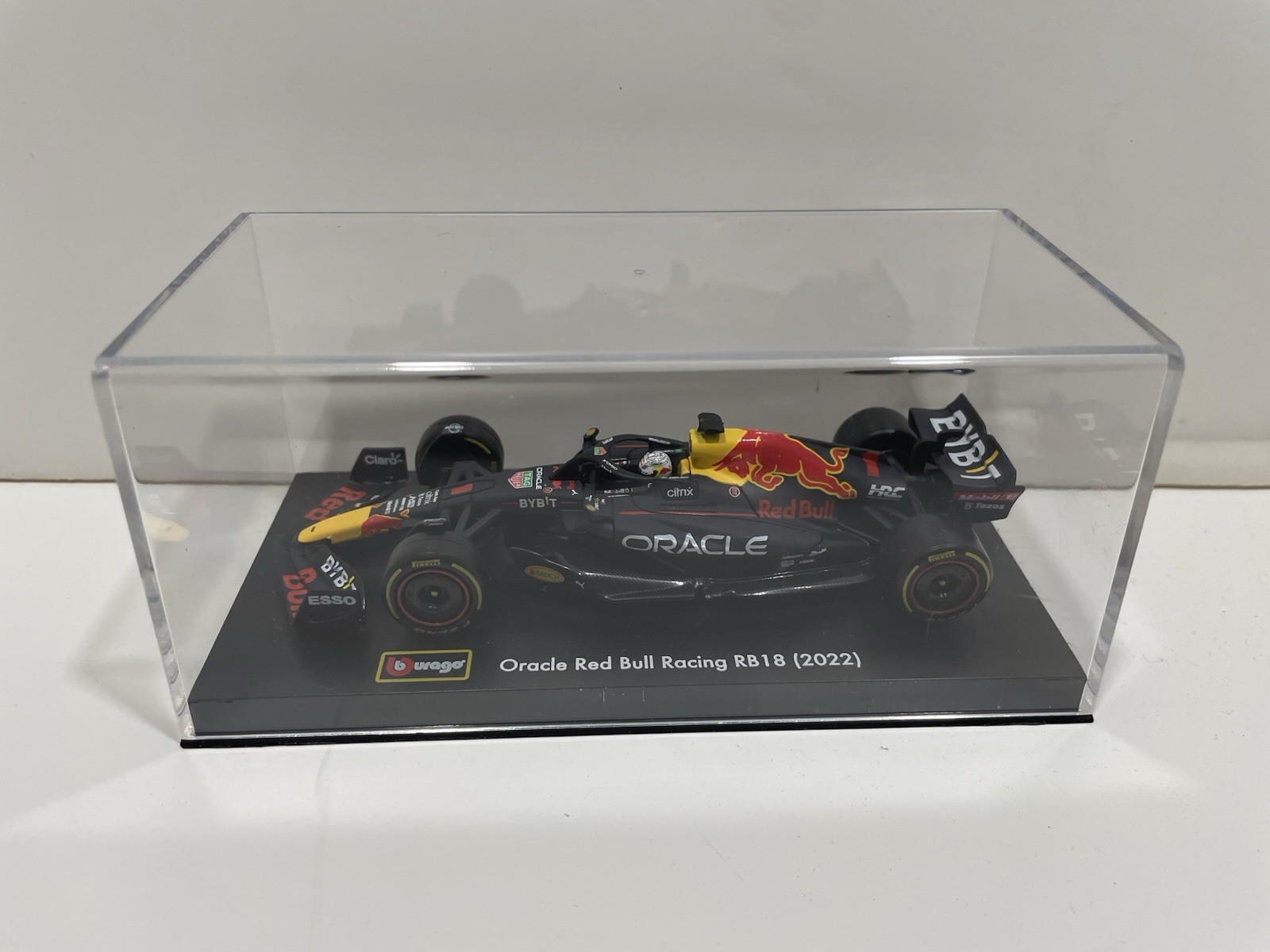 Red Bull RB18 #1 Max Verstappen Formula 1 F1 (2022) 1/43 BY Bburago Diecast C
