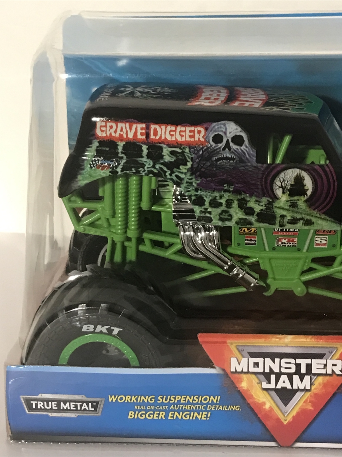Monster Jam Grave Digger Monster Truck 1:24 Scale Diecast Vehicle By Spin Master