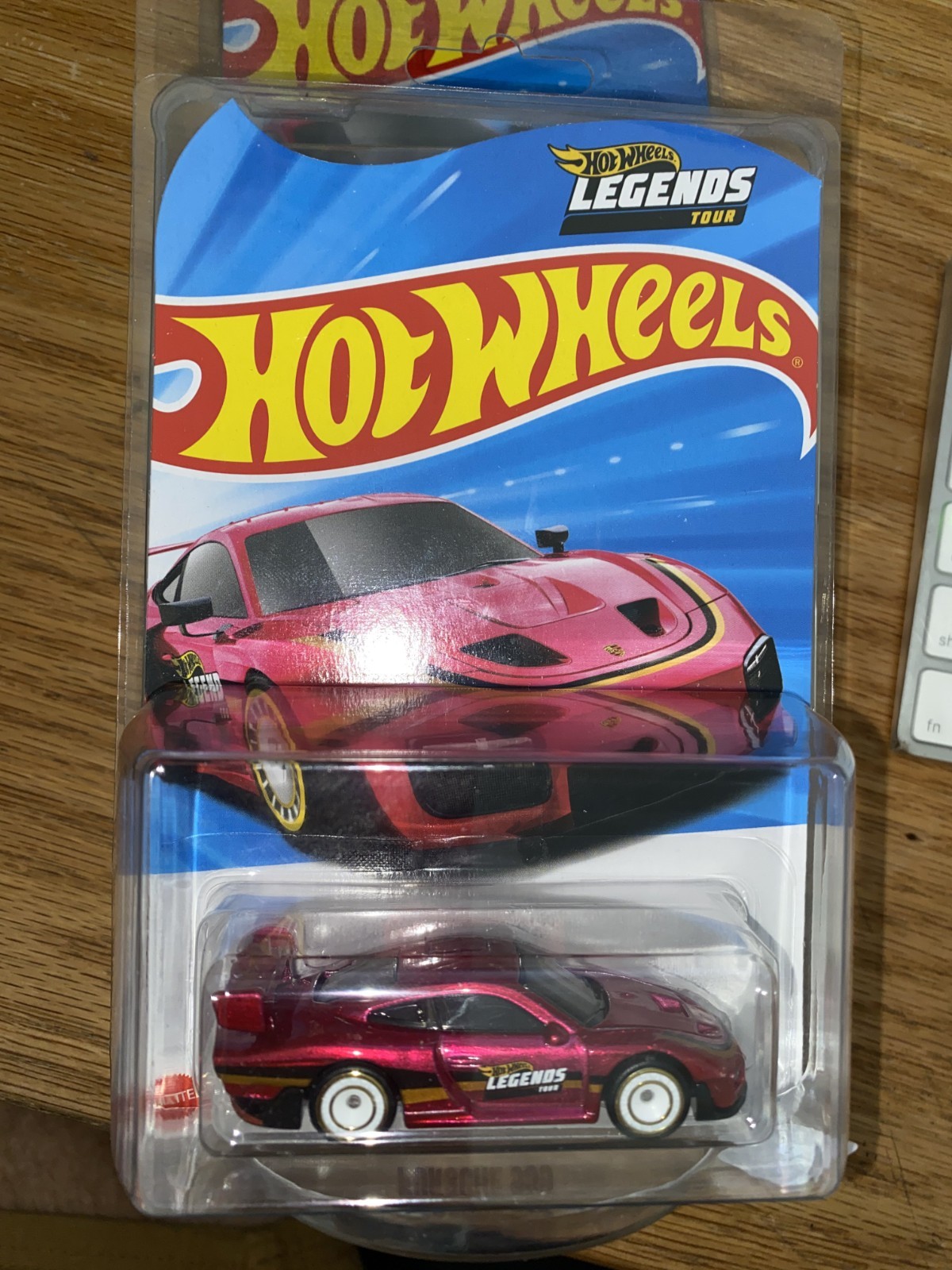 H/WHEELS Legends Tour. SUPER Porsche 935 2025 1:64 Die-cast Car HOT PINK