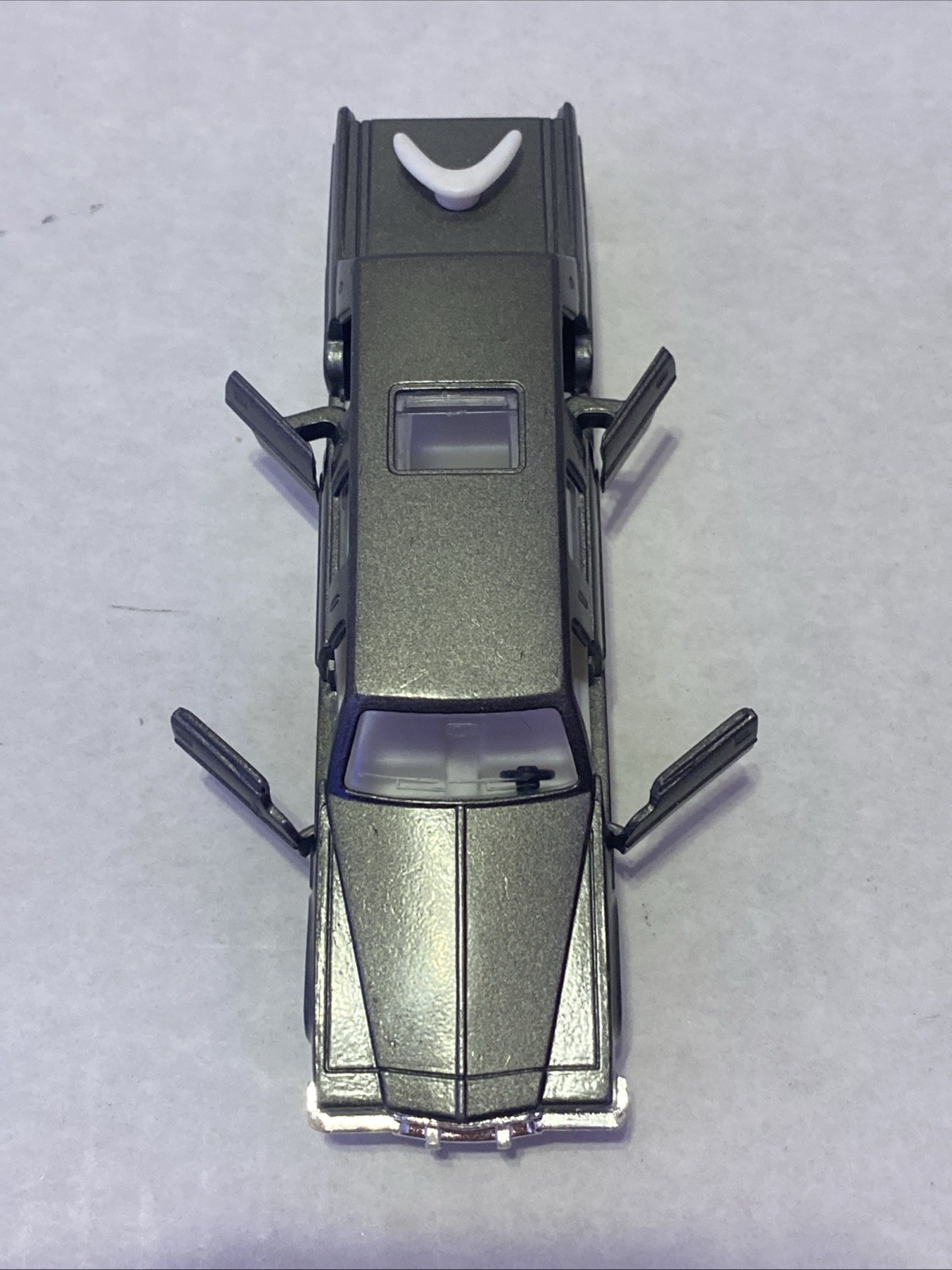 Cadillac Fleetwood Gray Limousine 1:64 KINTOY