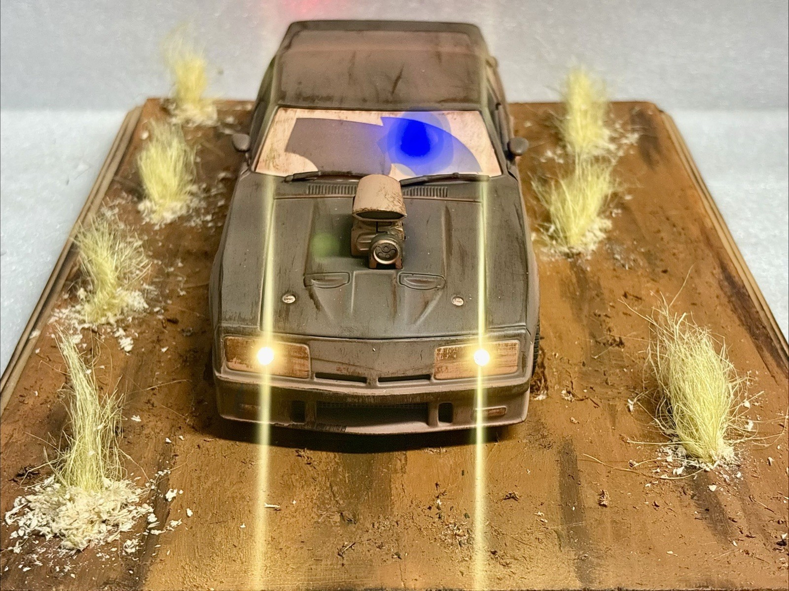 1/24 Diorama “Mad Max” Movie Ford Falcon XB Police Interceptor Weathered Muddy