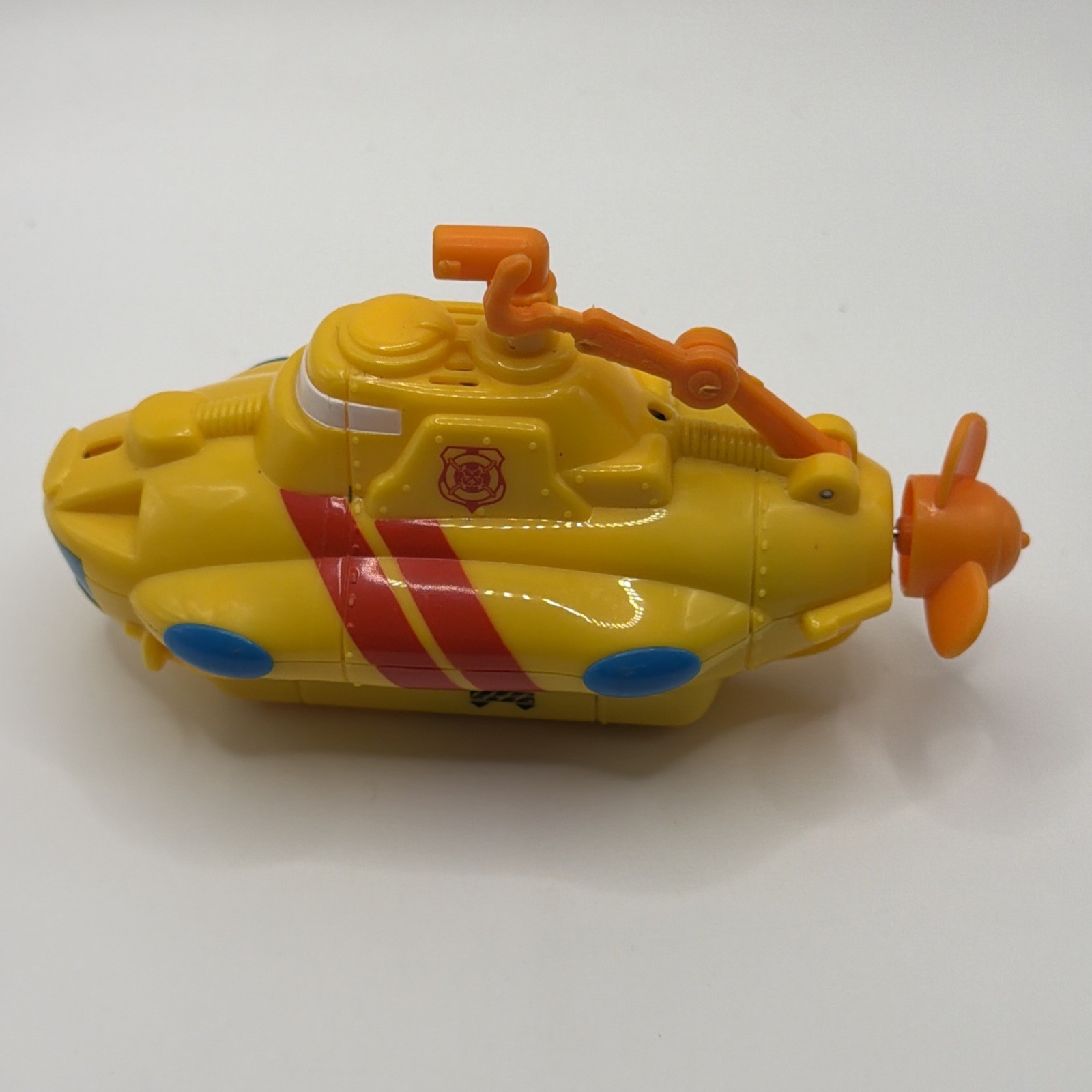 2002 Mattel Matchbox Yellow Submarine with Wind Up Propeller, Works