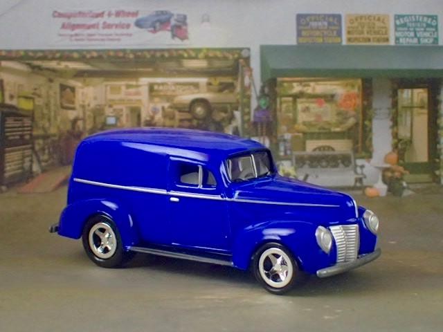 Vintage Hot Roding 1940 Ford Flathead V8 Deluxe Sedan Delivery 1/64 Scale LE O