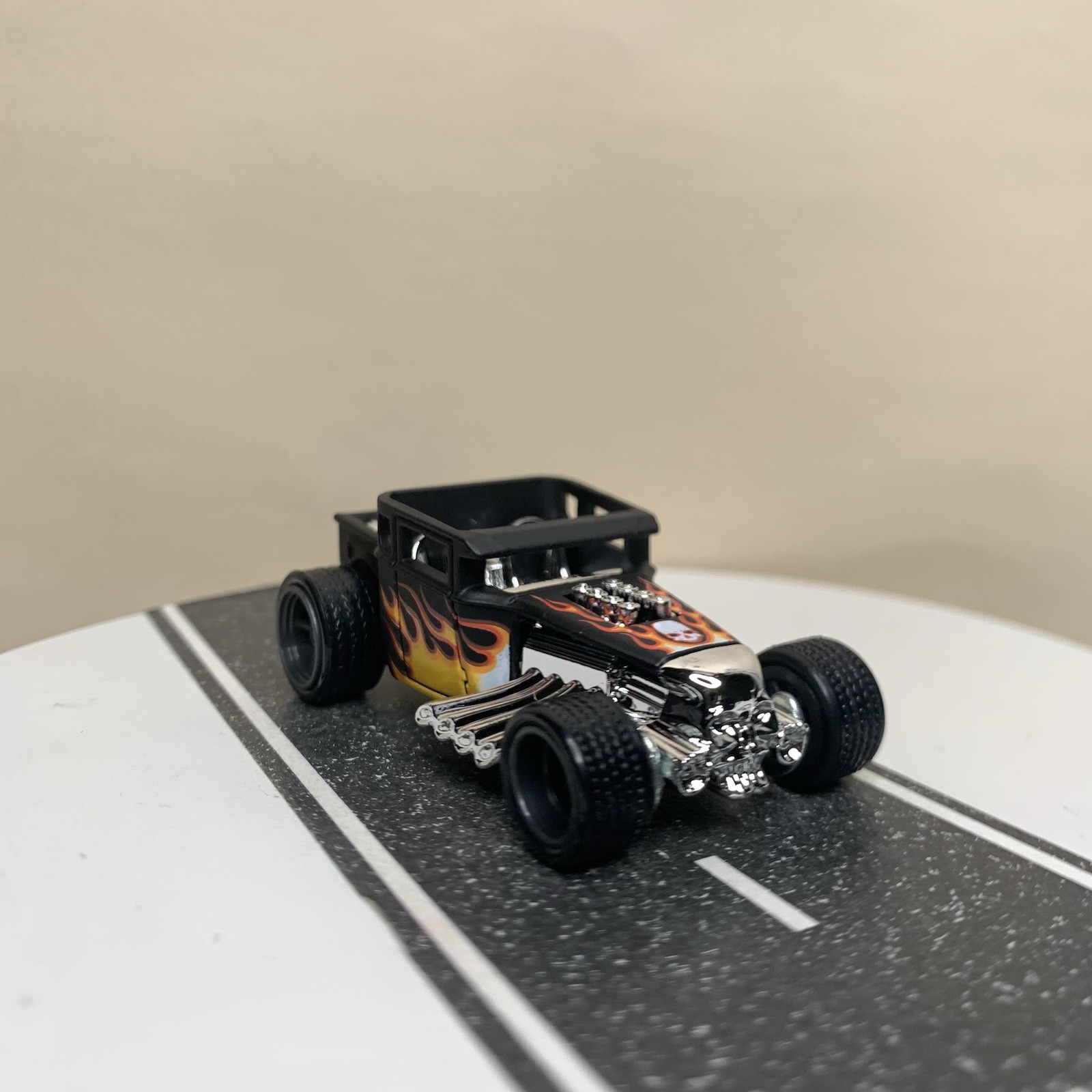 2020 Hot Wheels Premium Boulevard Bone Shaker Matte Black w/Flames & RR 1:64 NM