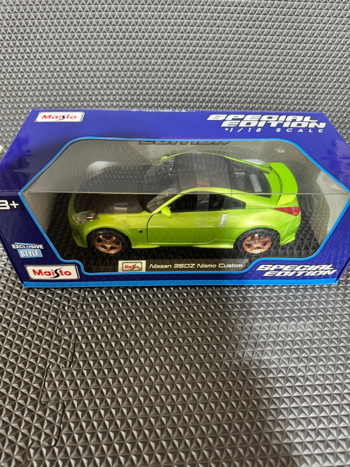 Nissan 350Z Nismo Custom 1:18 Maisto Exclusive Style Special Edition Green