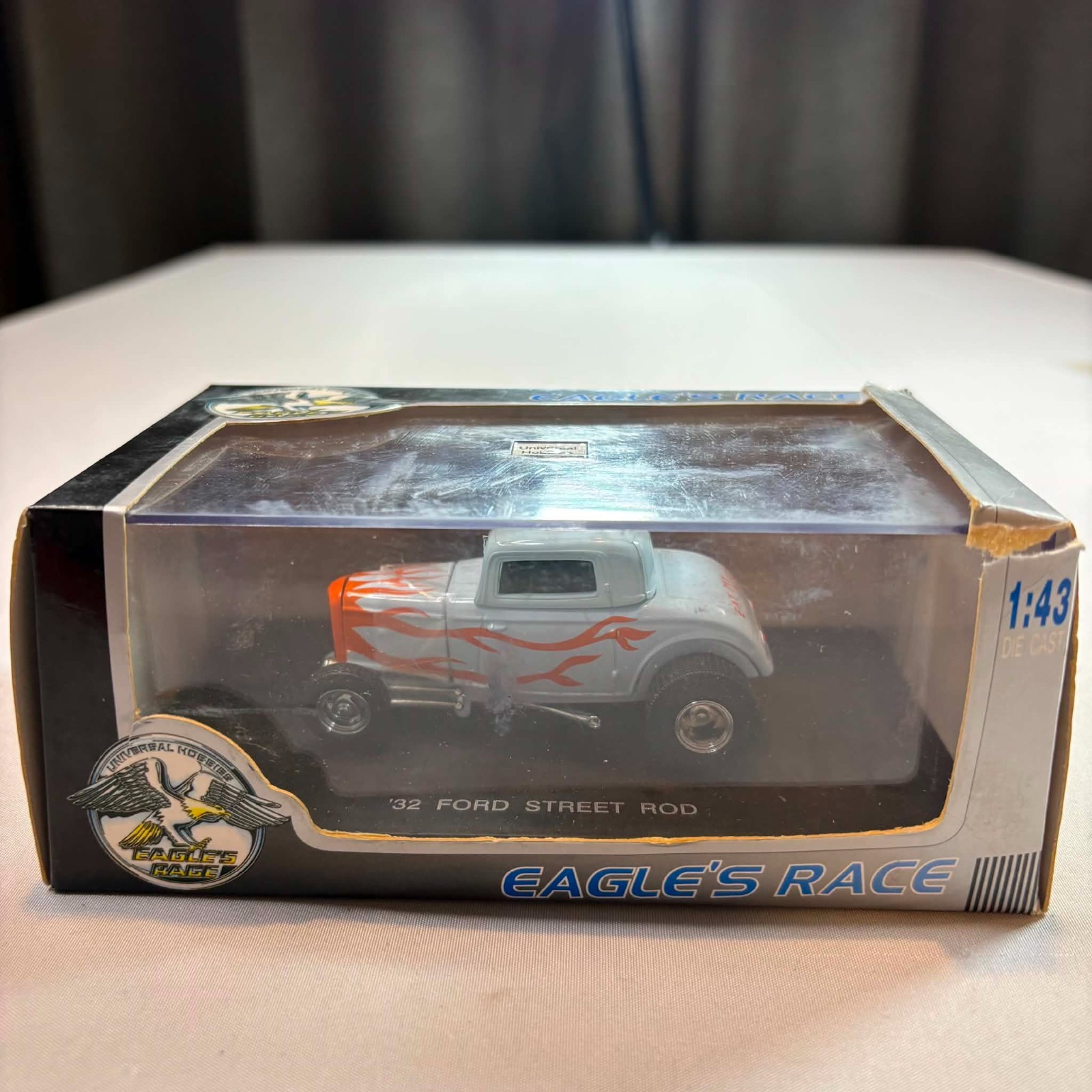 Vtg Eagles Race Universal Hobbies 1932 Ford Street Rod 1:43 Diecast Car NIB Grey