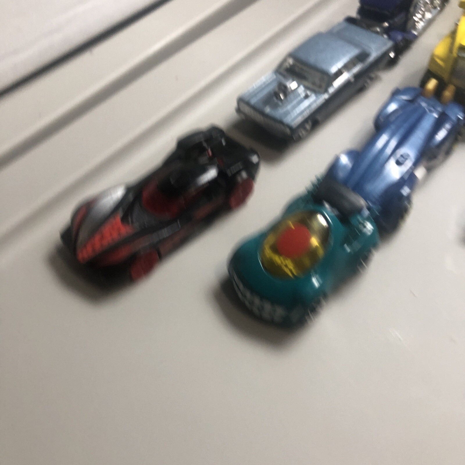 Hot Wheels Lot Of 17 Mixed Please See Photos