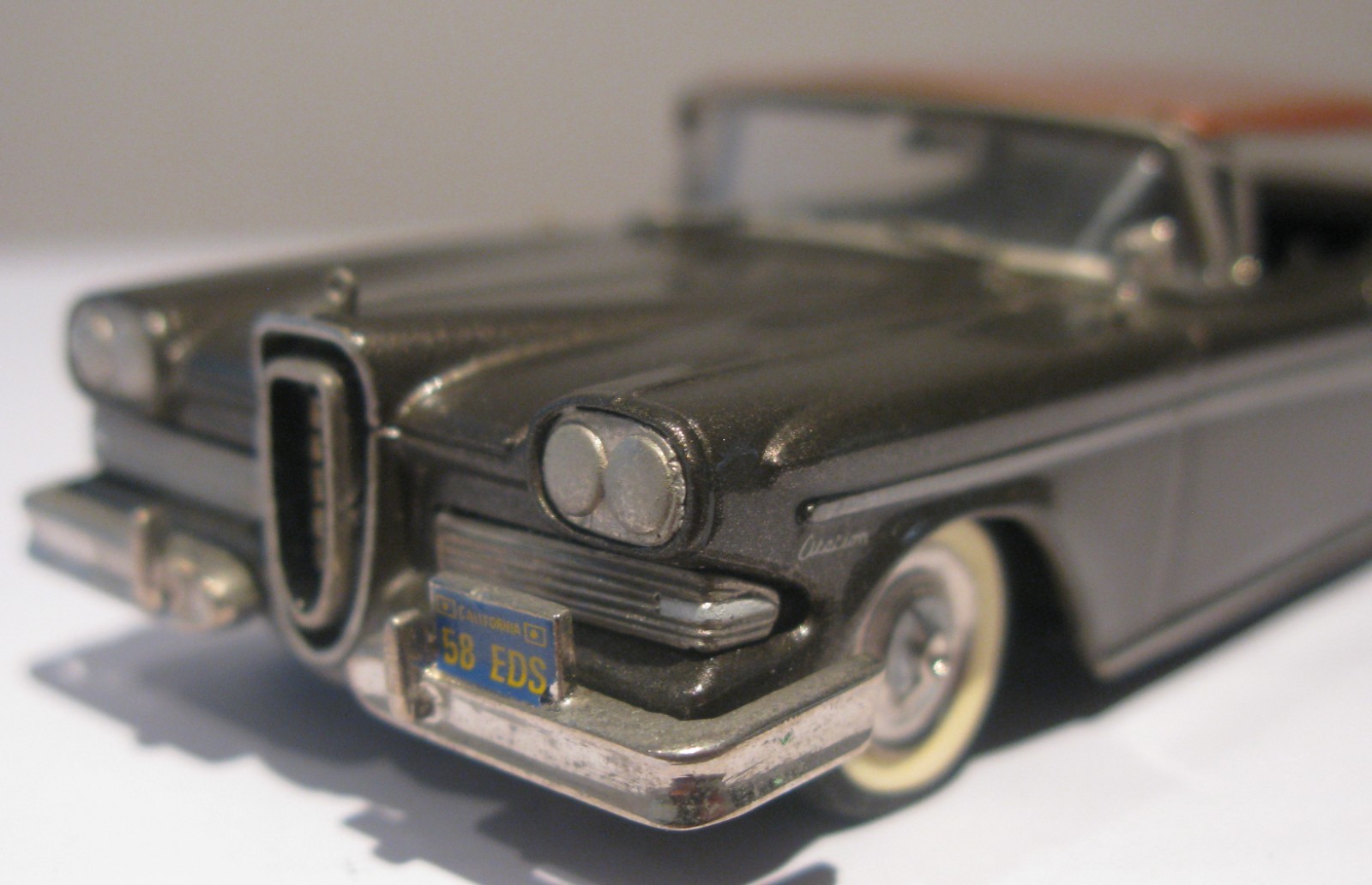 Mini Marque 1:43 US 5B 1958 Met Graphite & Copper Edsel Citation 2 Door Hardtop