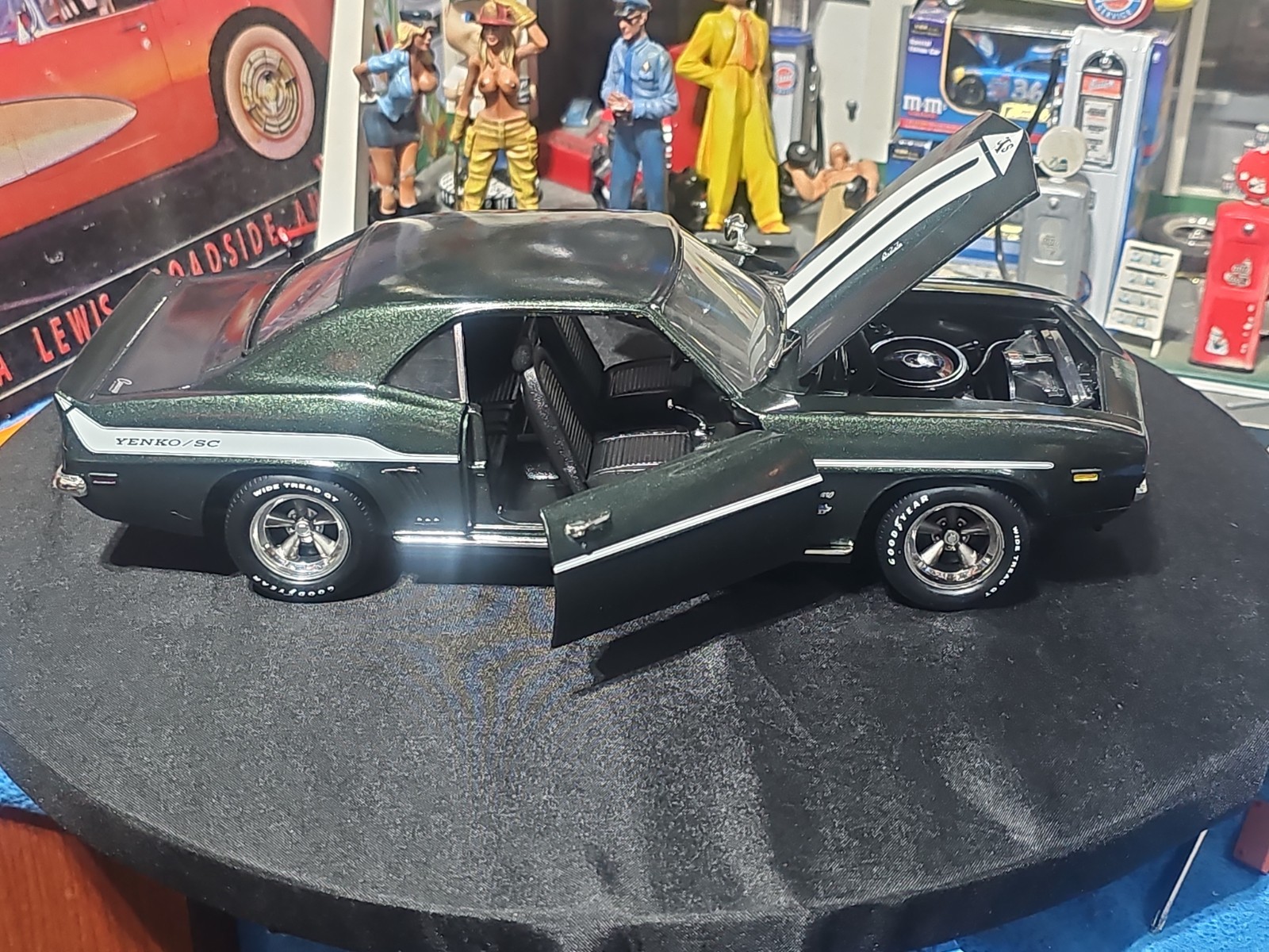 VINTAGE ERTL SUPERCAR YENKO 427 CAMARO SYC Fathom Green Limited Edition