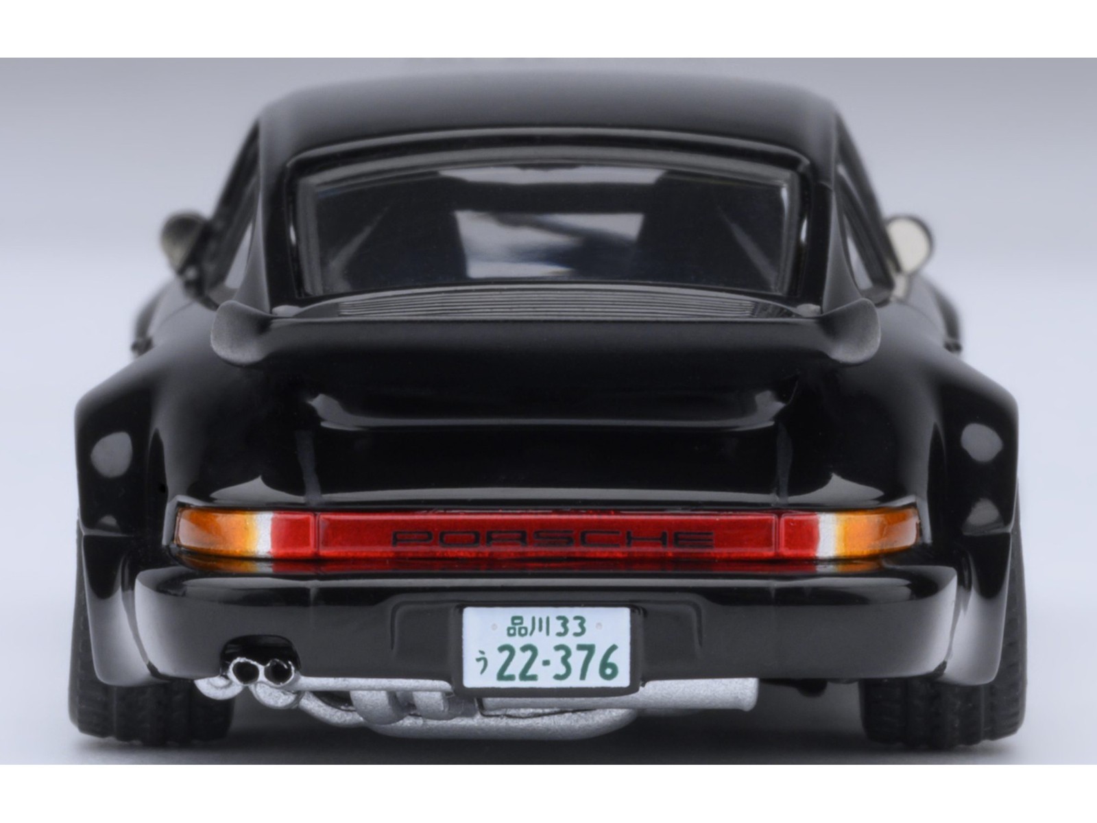PORSCHE 911 (930) TURBO “BLACKBIRD – WANGAN MIDNIGHT” 1/64 BY AUTOART 20636