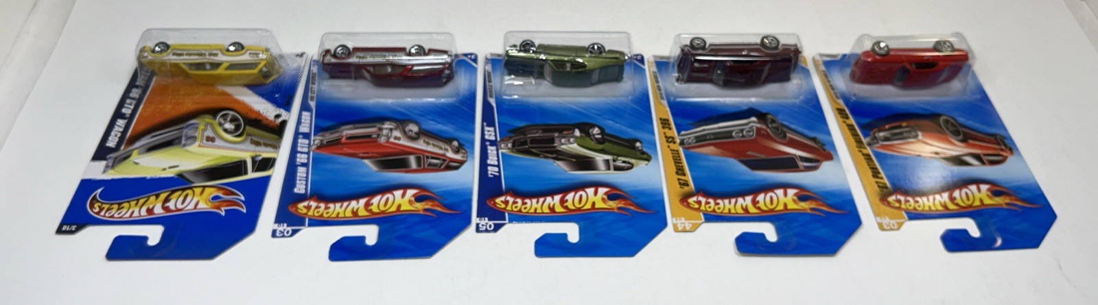Hot Wheels 2010-011 GTO Wagon Red, Yellow, Buick, Chevelle, Firebird Lot 5