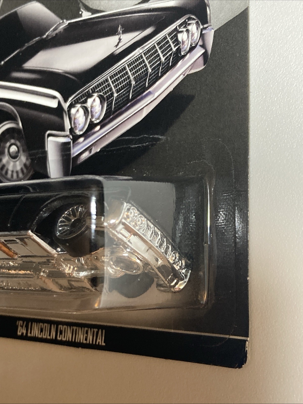 HOT WHEELS 2015 JAMES BOND 007 SERIES ’64 LINCOLN CONTINENTAL GOLDFINGER MOVIE