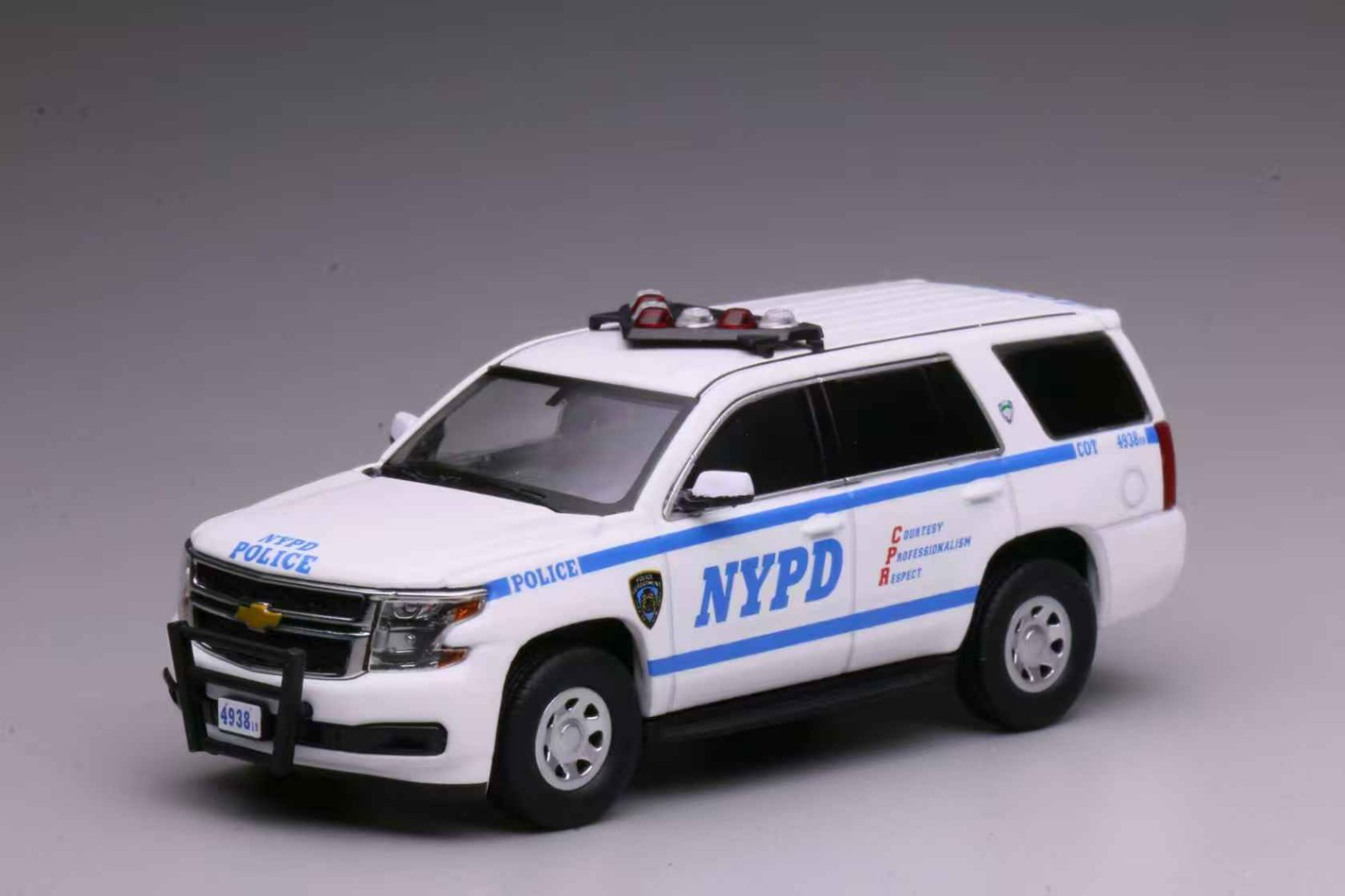 596 1:64 Tahoe Alloy car Model Collectible Ornament Gift