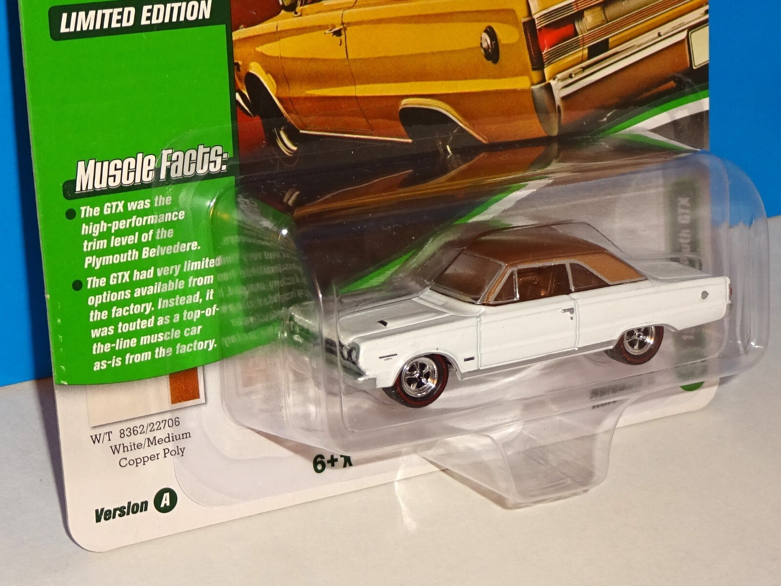 Johnny Lightning 2022 Muscle Cars USA 1967 Plymouth GTX White w/ Copper Top