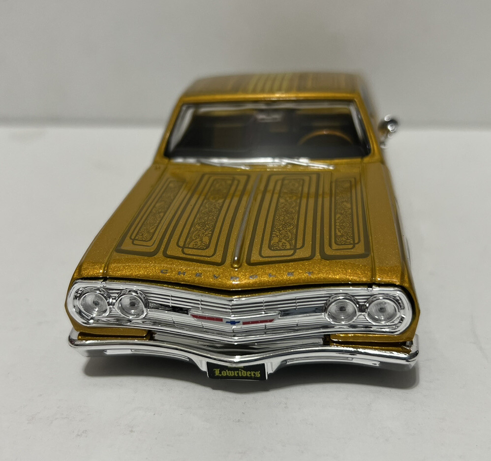 1965 Chevy El Camino Lowrider – Gold