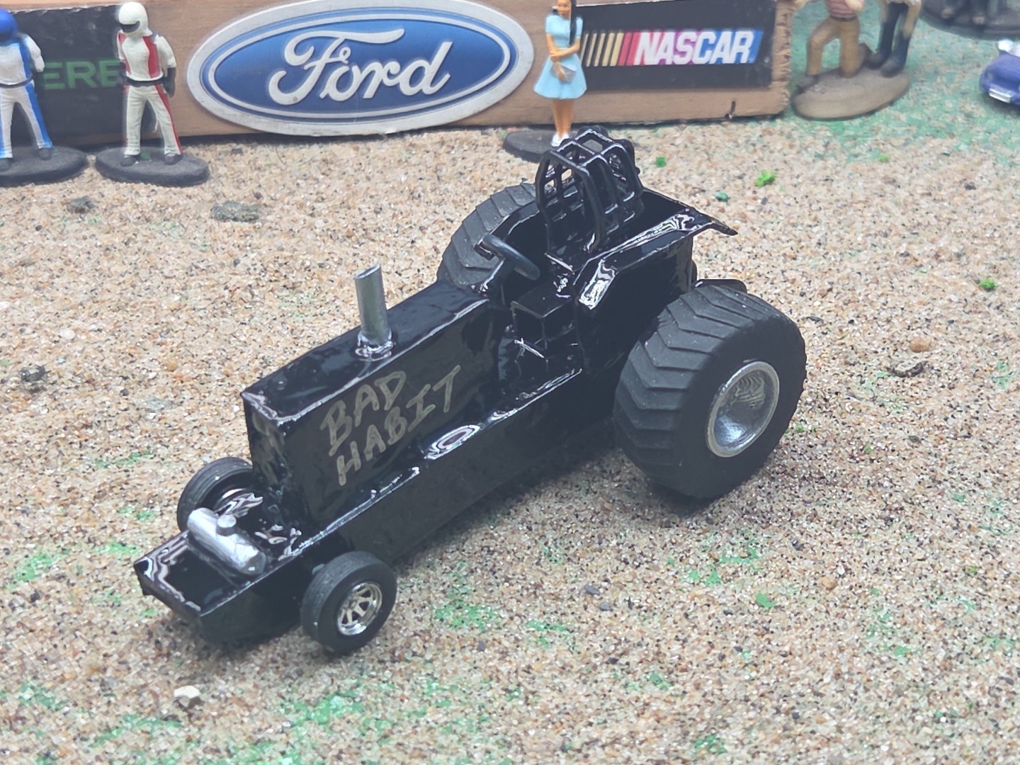 Custom Scratch built 1:64 TRACTOR Pro Stock PULLER PULLING ERTL farm pull IH tow