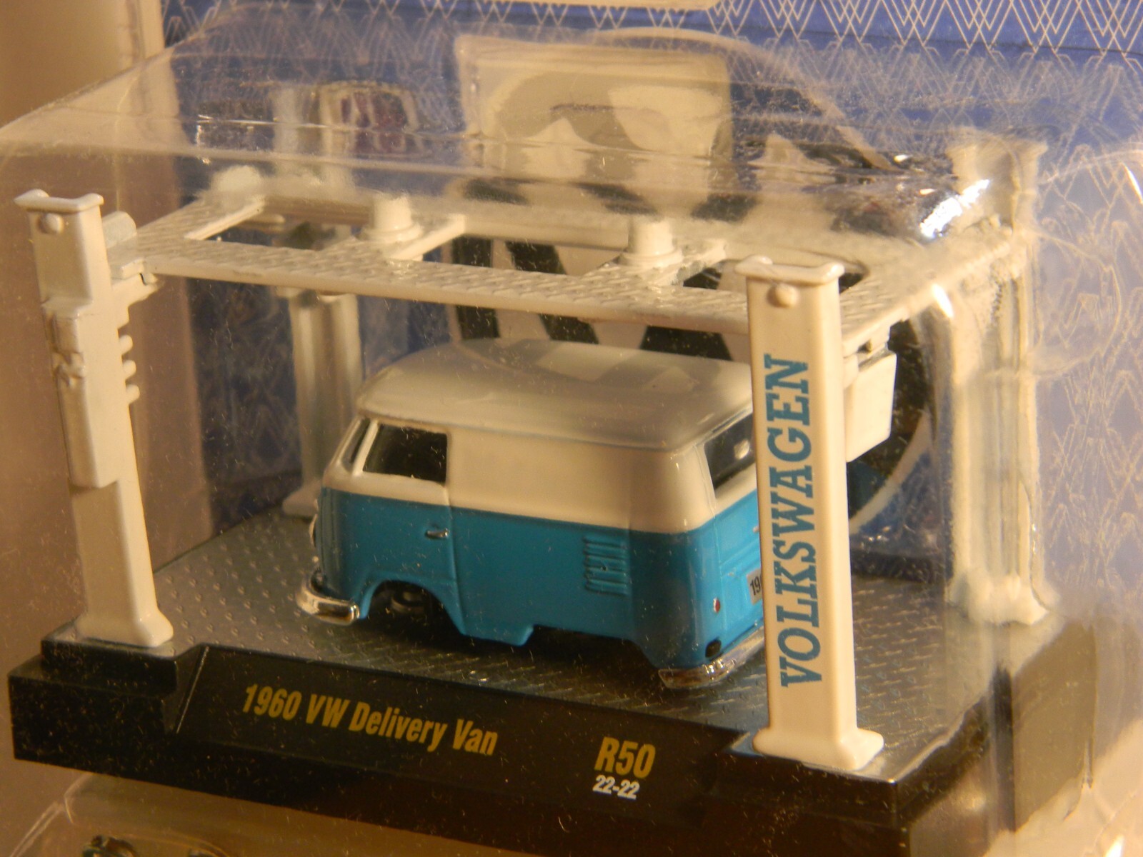 2022 M2 Machines Model Kit , R50 “1960 VW Delivery Van {Kombi)” 22-22, Unopened