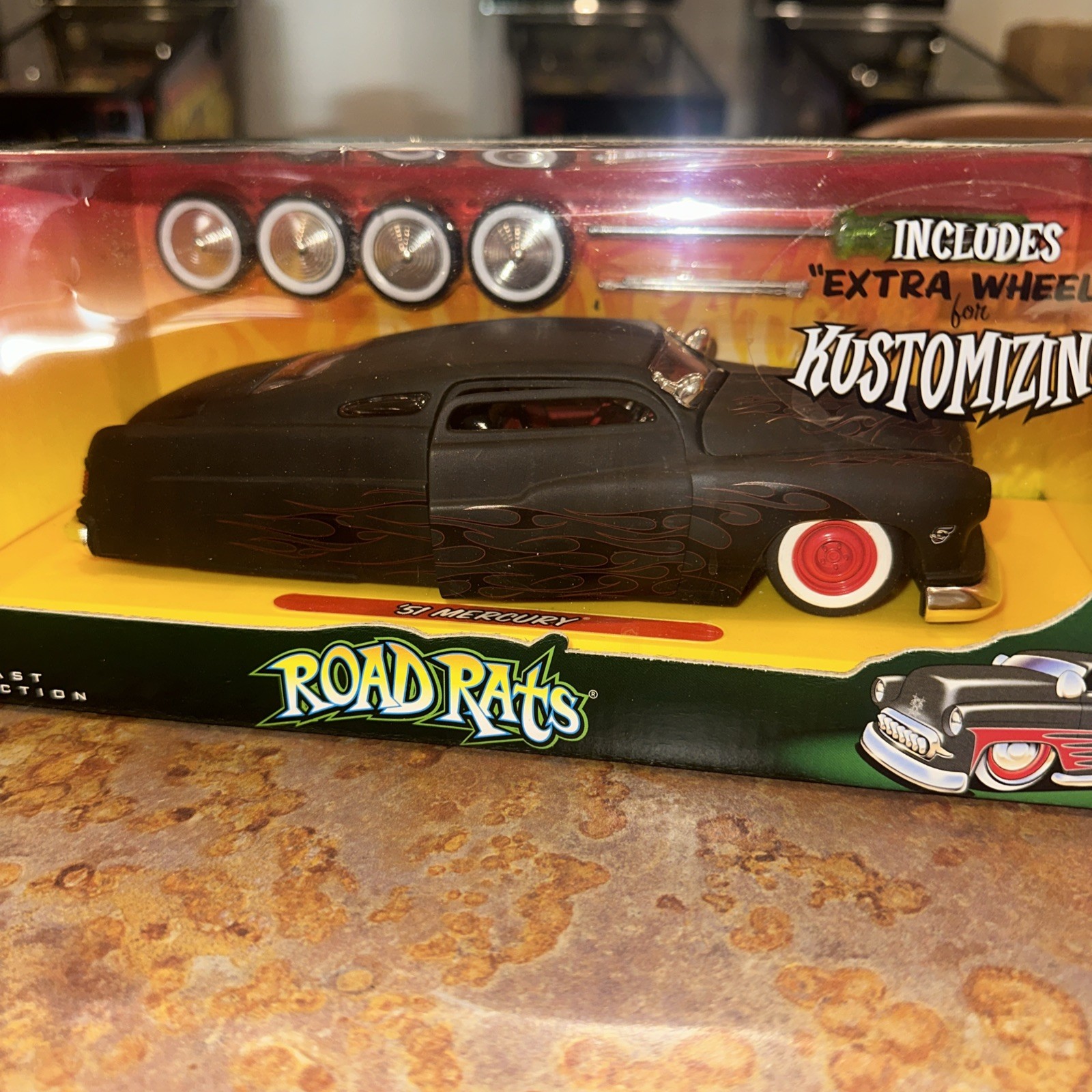 2003 Jada Road Rats 1951 Black Mercury Coupe 1:24 Die Cast w/Extra Wheels NOS
