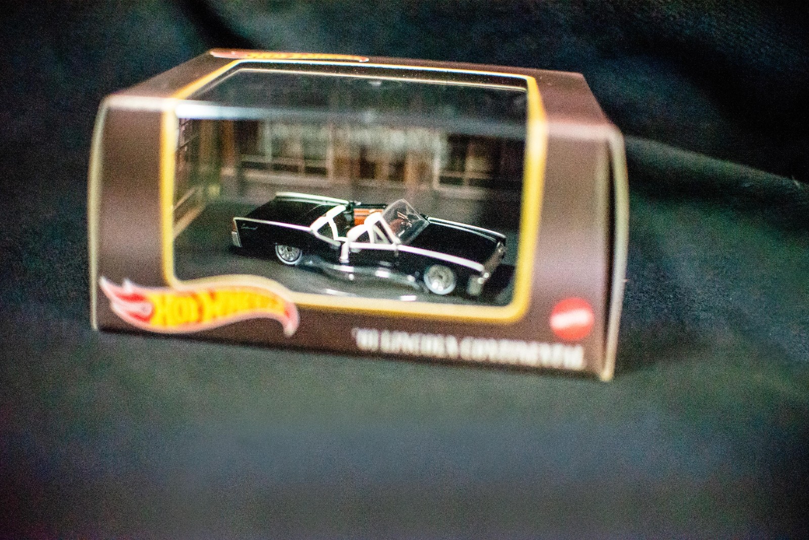 Nineteen Sixty-One 1961 Lincoln Continental 1:64 Diecast Custom
