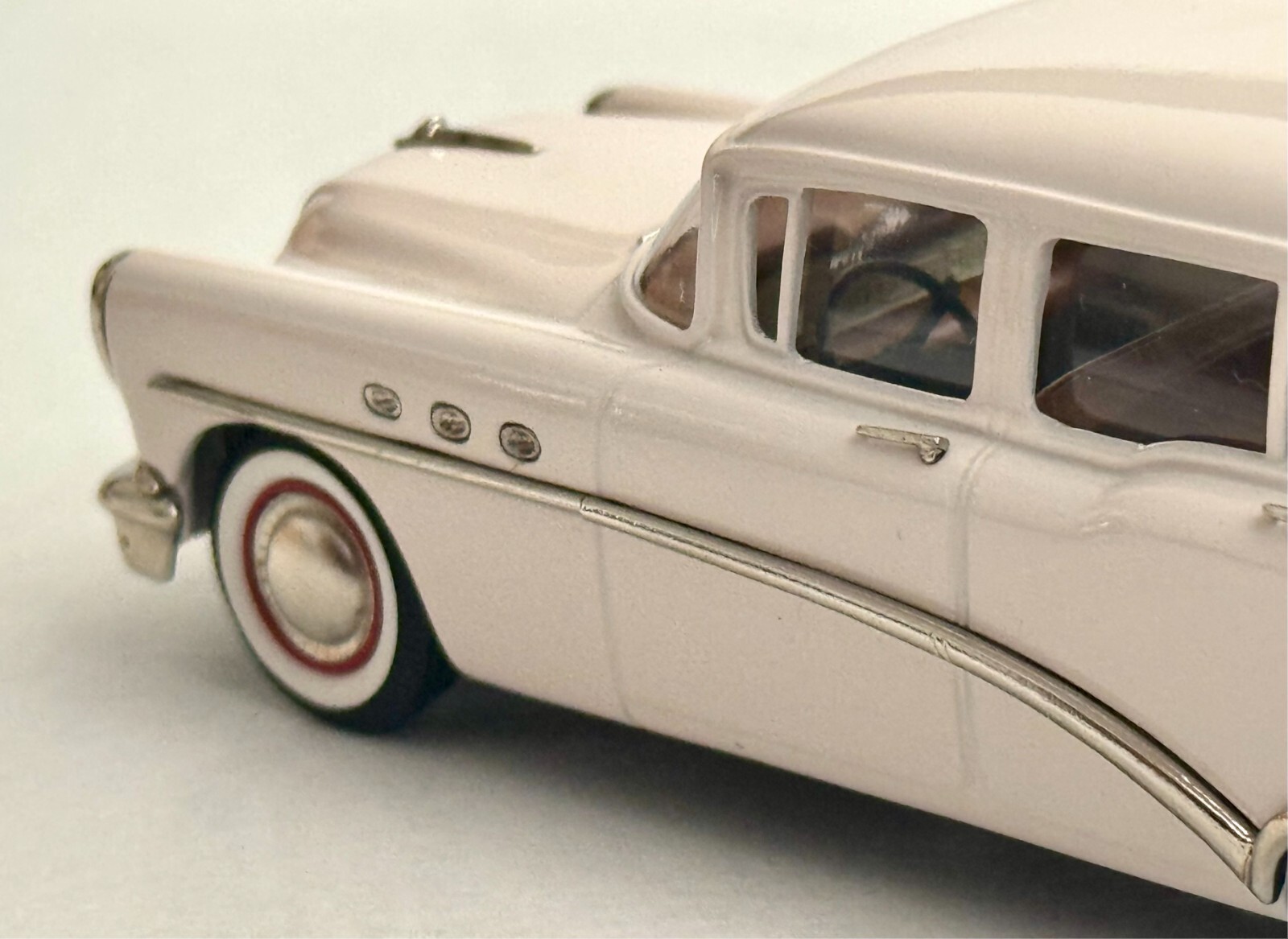 Brooklin BRK.186 – 1954 Buick Special Four-Door Station Wagon – Casino Beige