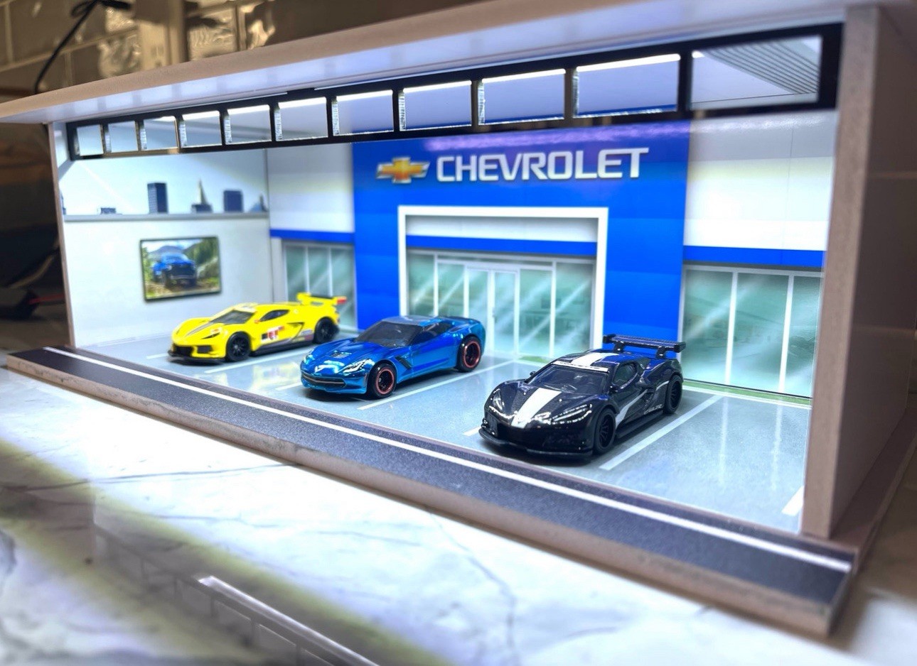 Chevrolet Dealership Theme Diorama FOR Hot Wheels 1:64 Model Garage LED Lights