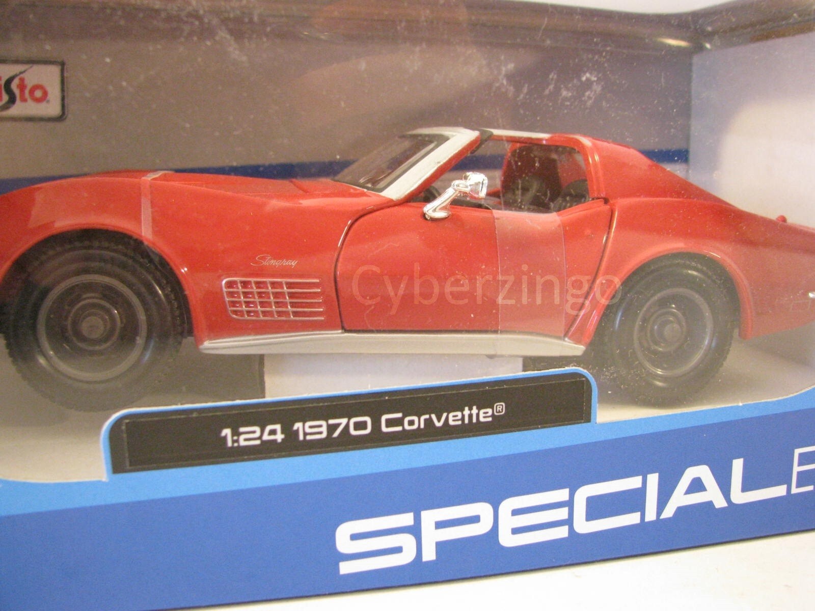Maisto 1970 Chevy Corvette 1:24 Scale Red Diecast Model Car NEW IN BOX