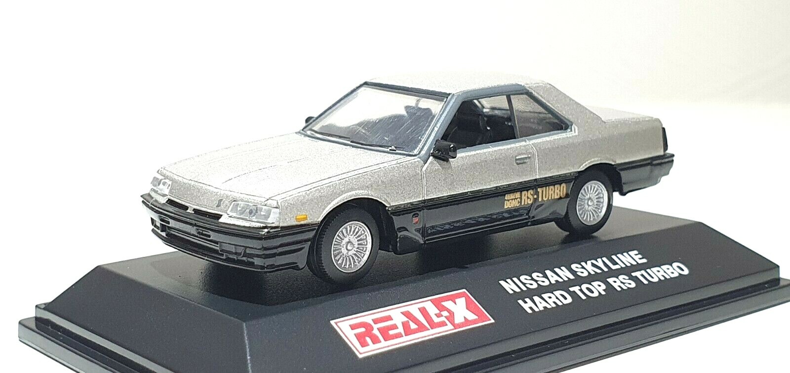 Real-X 1/72 NISSAN SKYLINE 2000 RS-TURBO HARD TOP SILVER R31 R30 diecast model