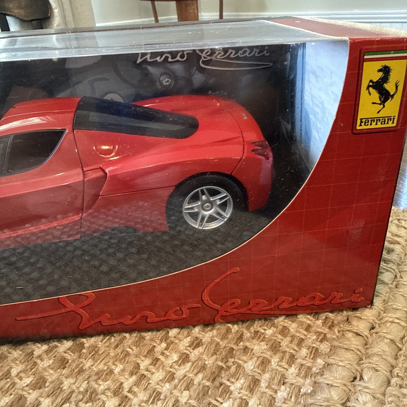 2002 100% Hot Wheels RED ENZO FERRARI 1:18 Scale NIB SEALED !RARE!