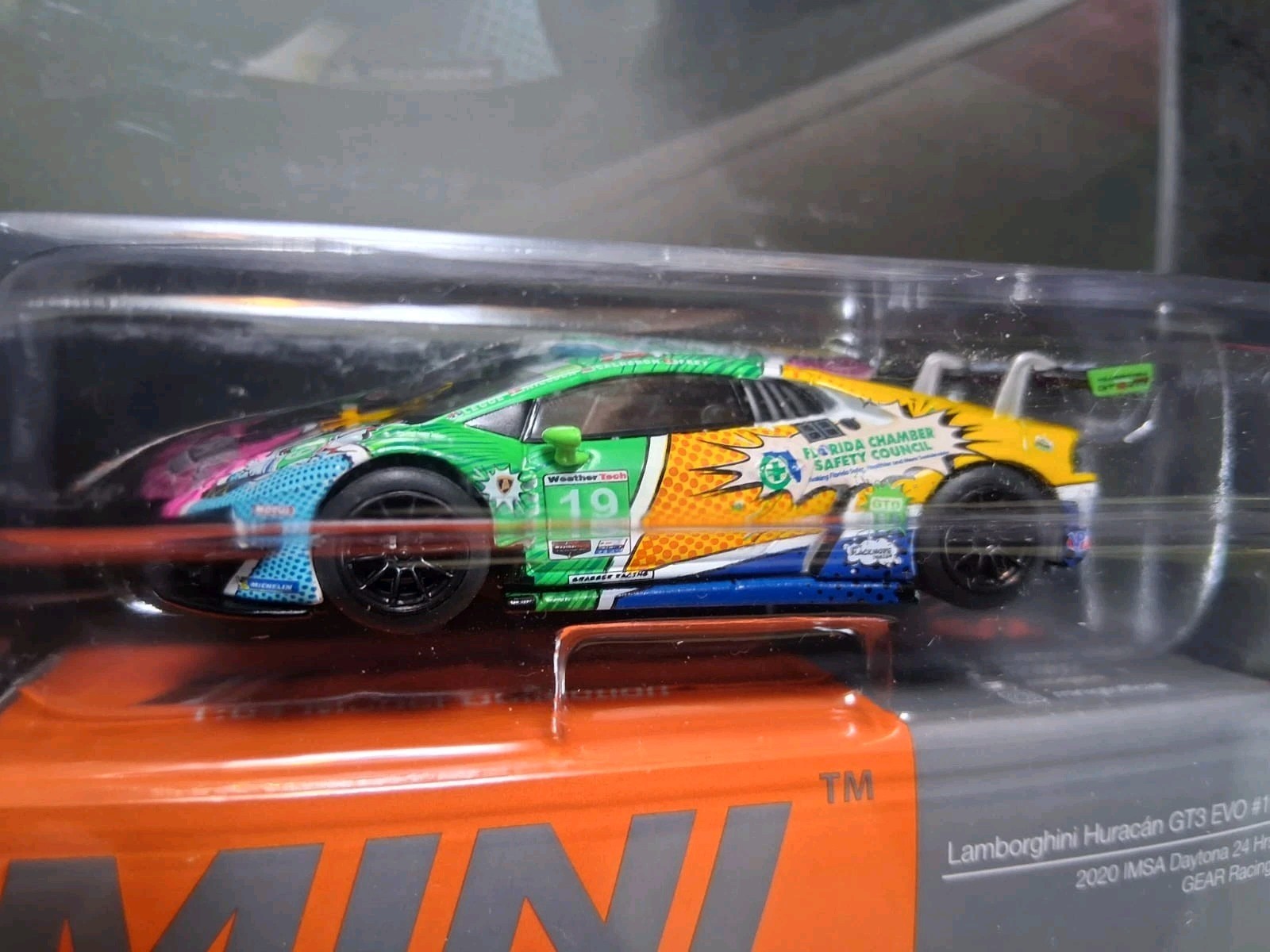 Mini GT 1/64 Lamborghini Huracan GT3 Evo #19 GEAR Racing #552 READ