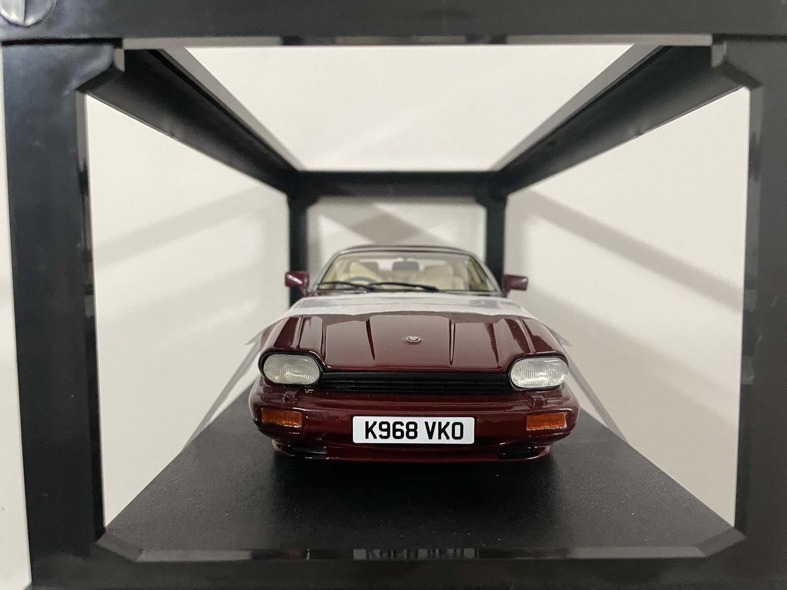 Cult Models! 1:18 Scale Resin Model Car Jaguar XJR-S Regency Red 1993 New in Box