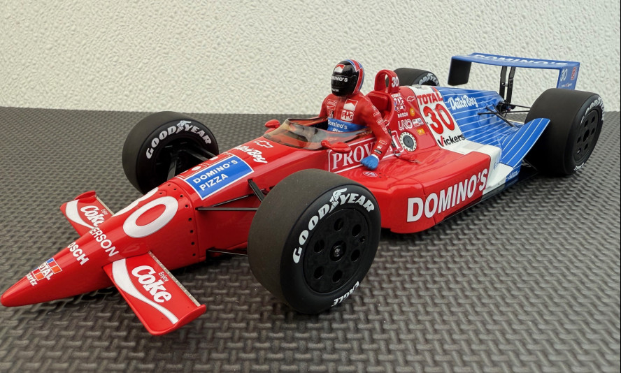 1/18 Replicarz 1990 Domino’s Indy 500 Win Aurie Luyendyk 18060 Limited
