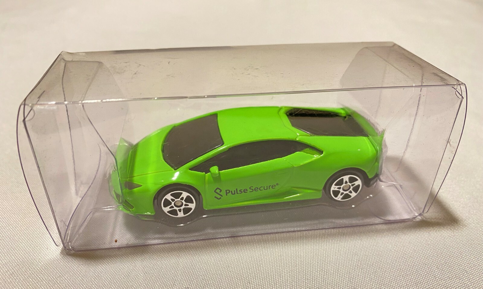NWOB Maisto Lamborghini Huracan LP Pulse Secure Green Cars Toys Diecast