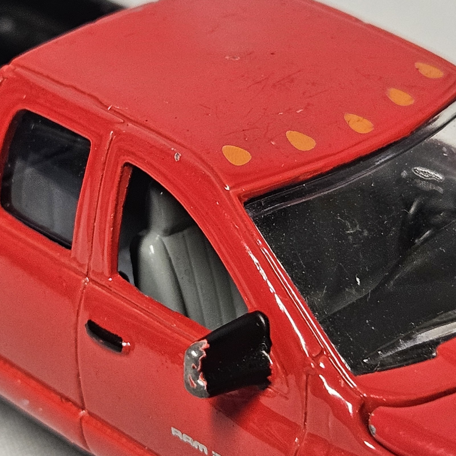 Dodge RAM 2500 Red 2002 – 2005 ERTL Die Cast Chrysler Group Truck RC2