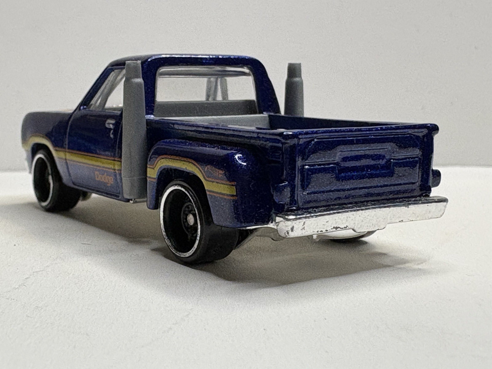 Loose 1978 DODGE WARLOCK PICKUP TRUCK BLUE 1/64 SCALE COLLECTIBLE DIECAST CAR