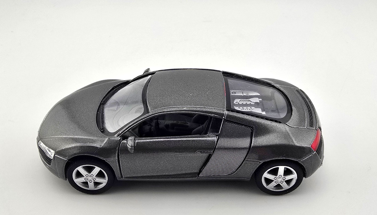 Audi R8 Silver Gray 1:36 Diecast KT5315 Car Pull Back Kinsmart 2017