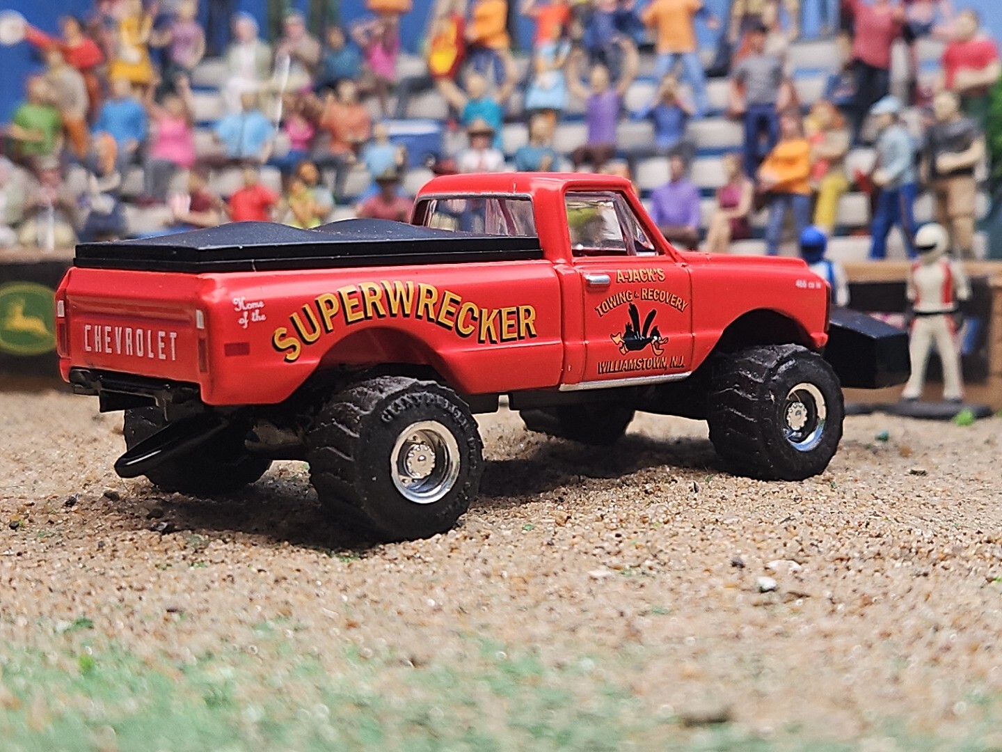 CUSTOM BUILT 1:64 C10 GreenLight 1968 HOT ROD PULLING TRUCK puller CHEVEROLETdcp