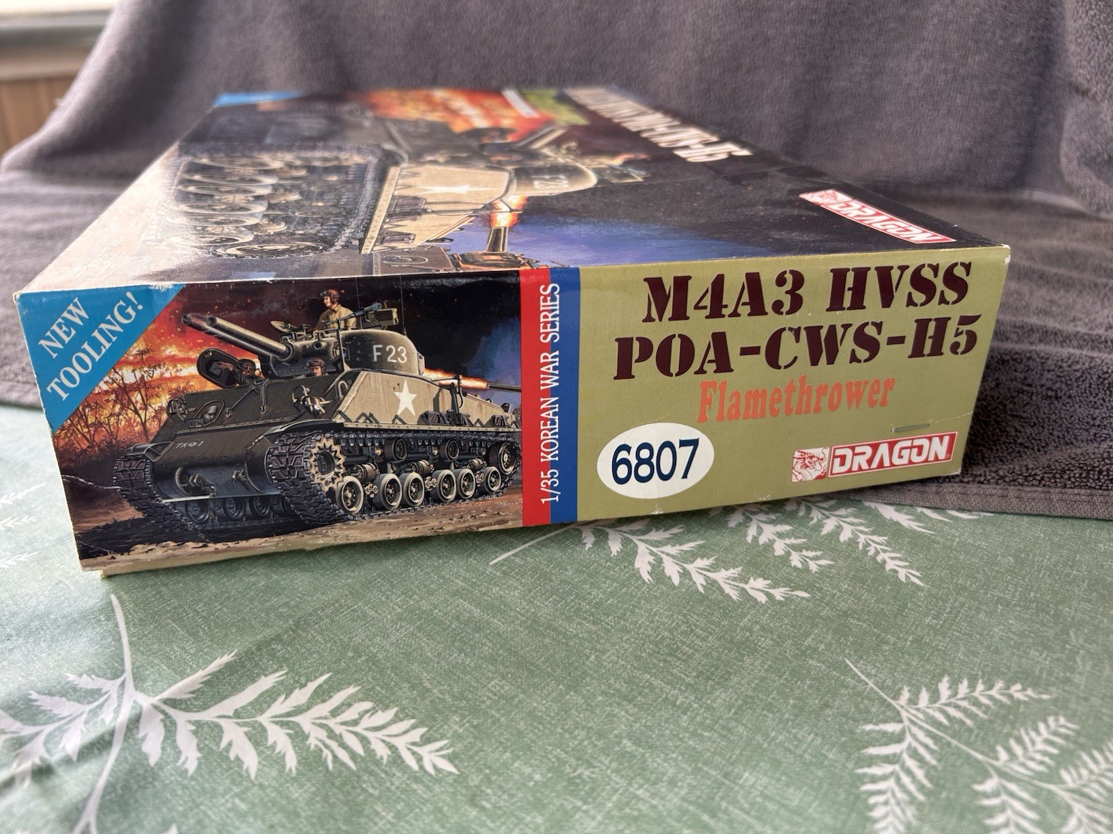 US M4A3 HVSS POA-CWS-H5 FLAMETHROWER TANK USMC 1951 1/72 BY DRAGON MODELS 6807