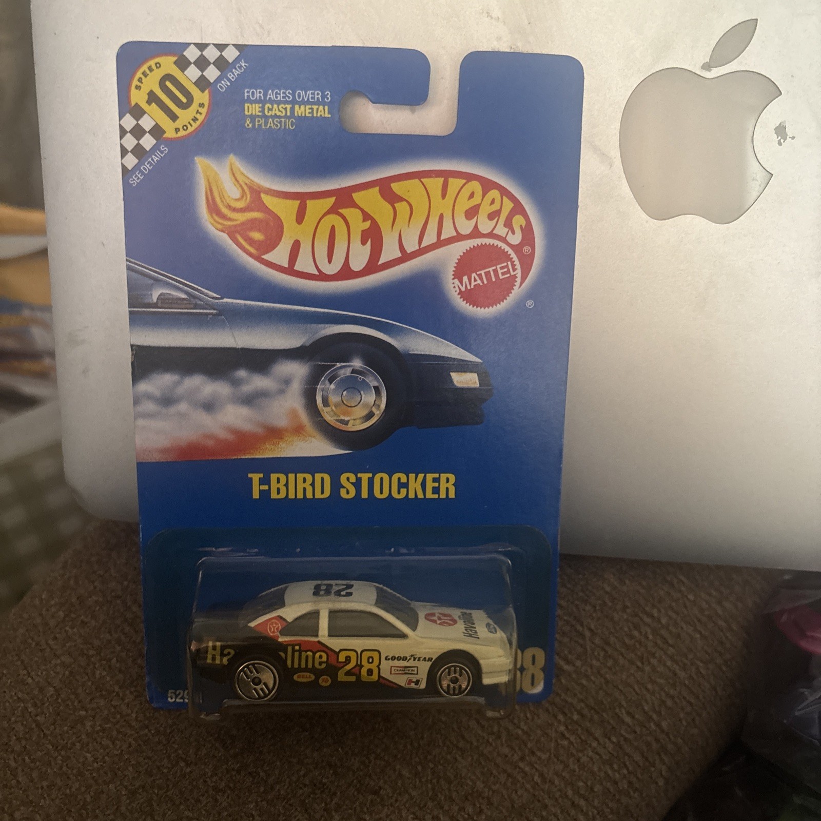 1:64 HOT WHEELS BLUE CARD COLLECTOR #88 WHITE & BLACK T-BIRD STOCKER