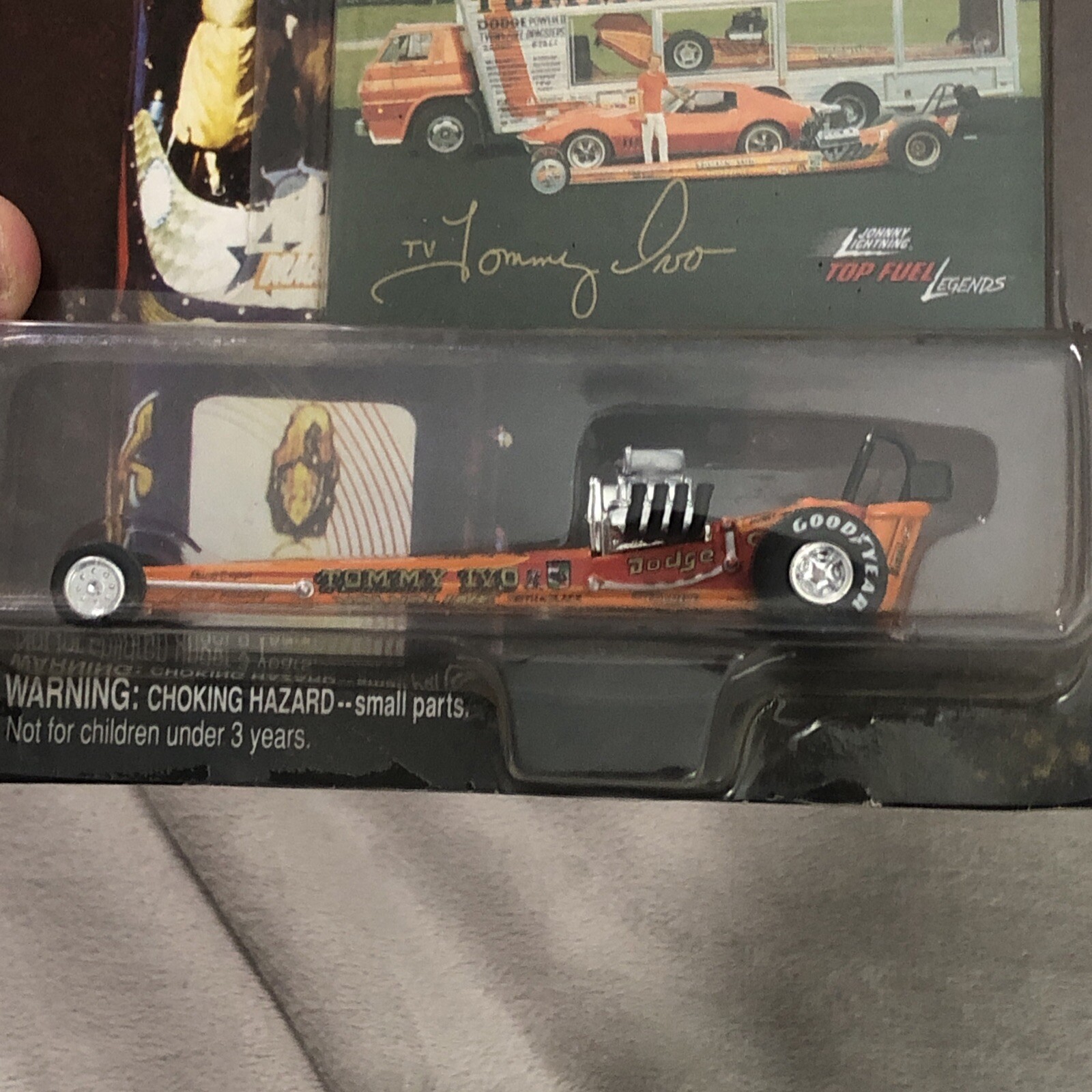 1998 JOHNNY LIGHTNING TOP FUEL LEGENDS VALVOLINE “TV” TOMMY IVO 472-01 NOS 🔥