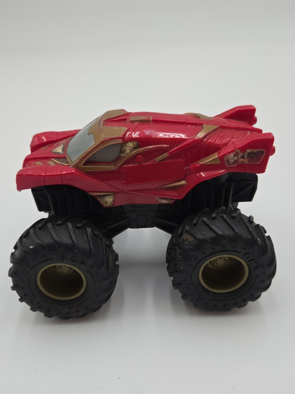Hot Wheels Monster Jam Monster Truck Iron Man Marvel 1/64 Diecast car