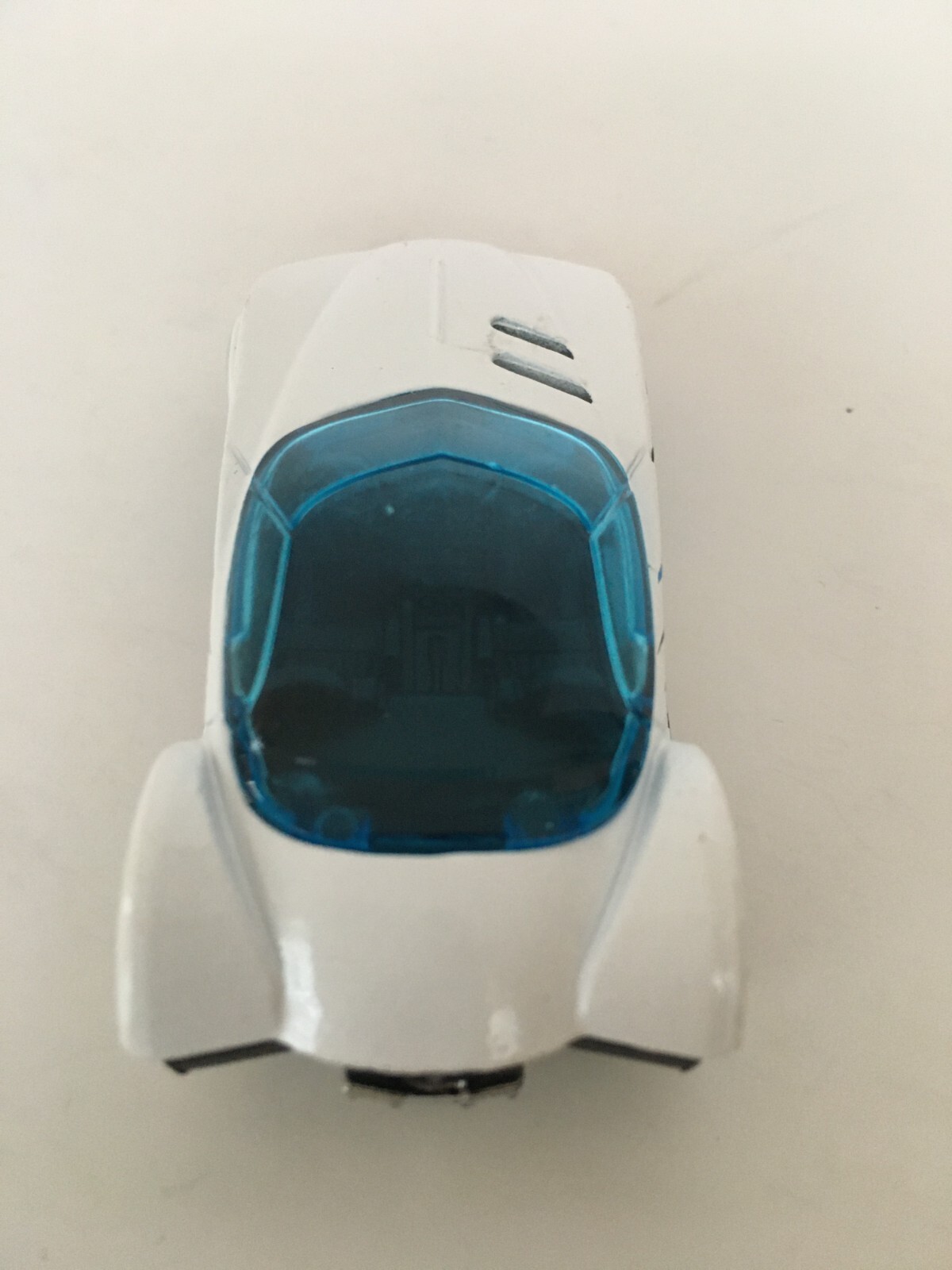 Hot Wheels Golden Arrow Toy Car White with Light Blue and Black Stripes 2016