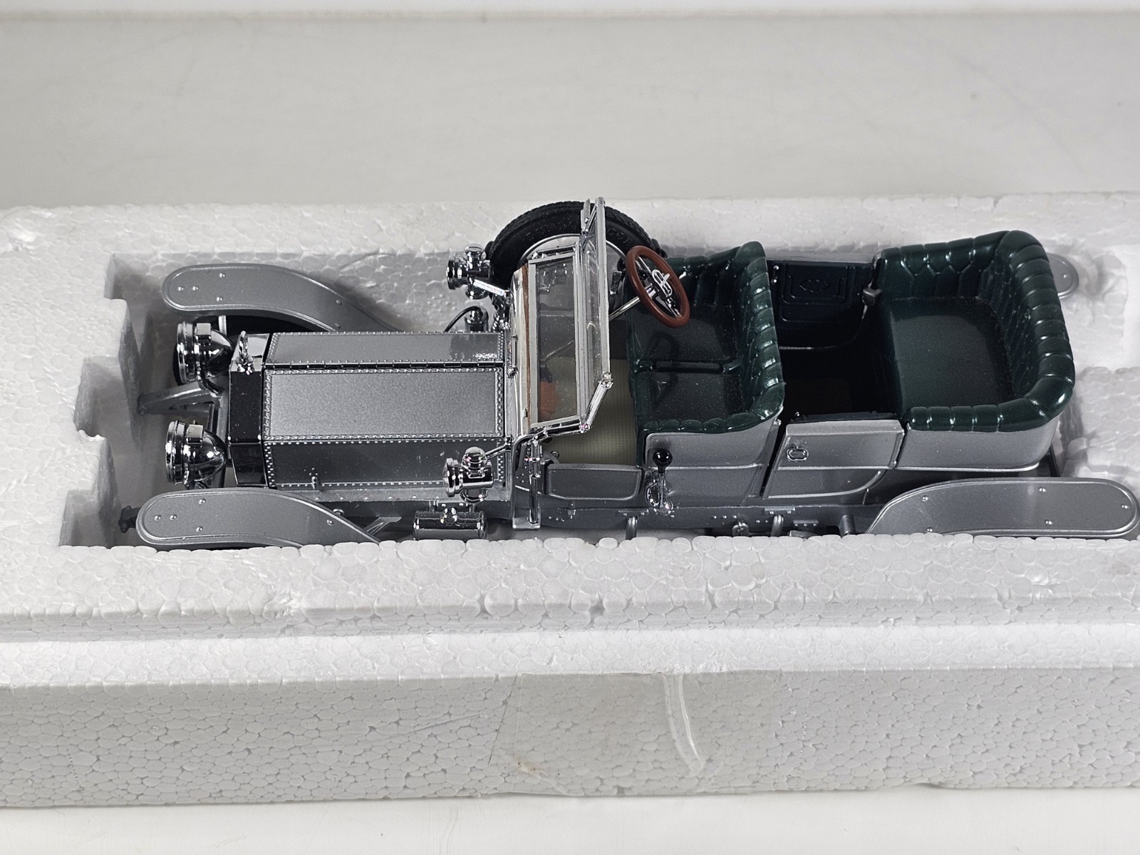 Rolls Royce Silver Ghost Franklin Mint Precision Model Car Boxed 1:24 Scale VGC