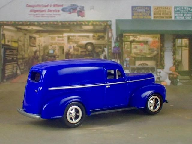 Vintage Hot Roding 1940 Ford Flathead V8 Deluxe Sedan Delivery 1/64 Scale LE O