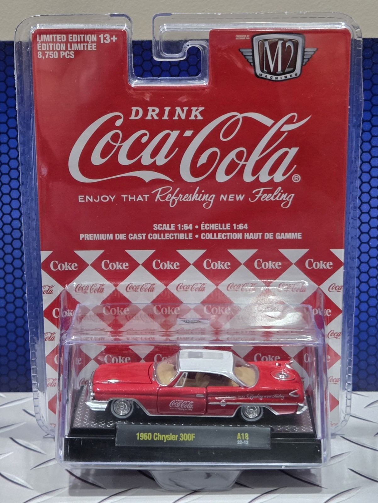 1/64 M2 Machines Coca-Cola 1960 Chrysler 300F Diecast Car A18 2022