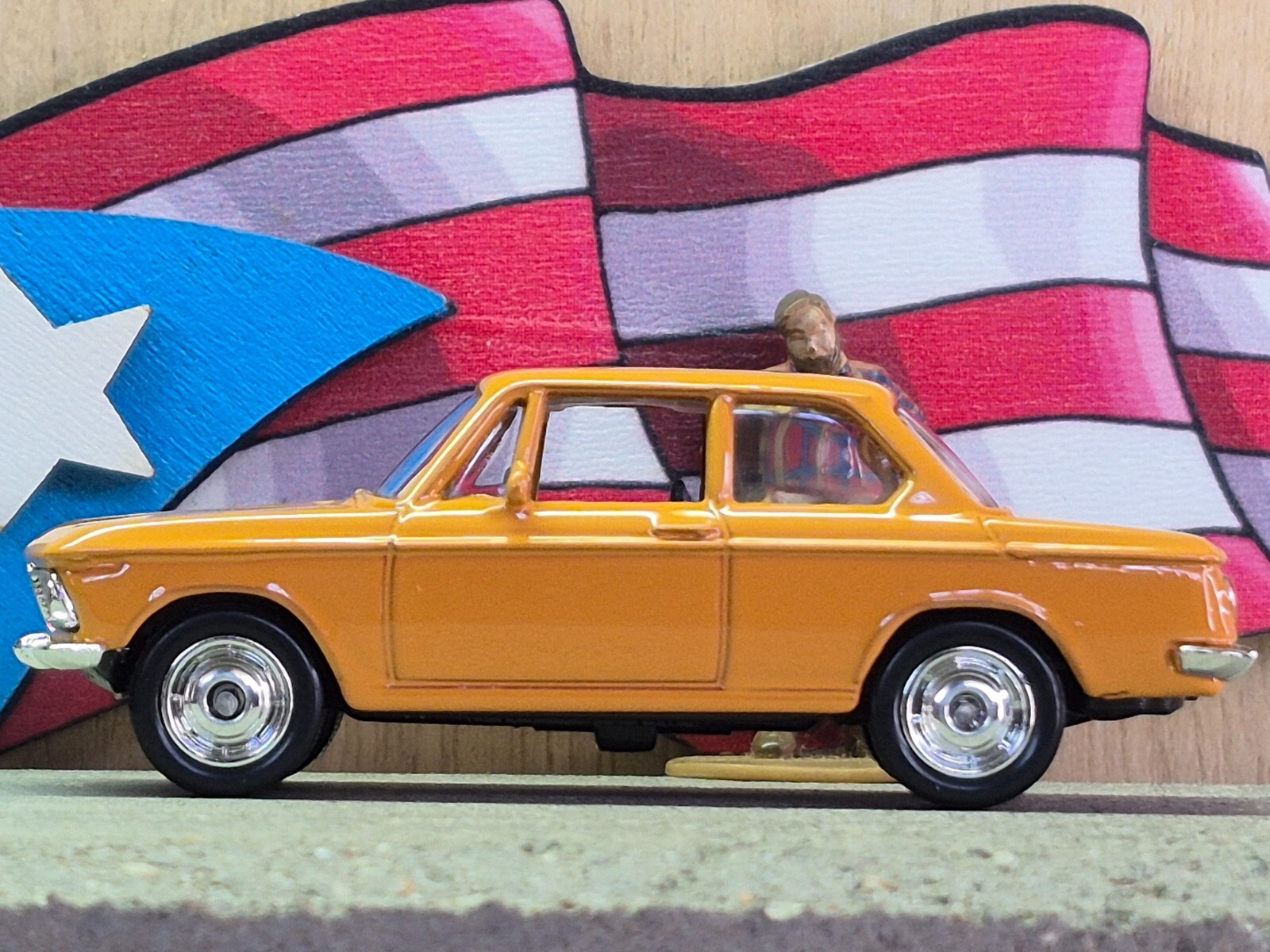 WELLY BMW 2002 ti LOOSE 1:64 SCALE SELECT THE COLOR USA STOCK!!!