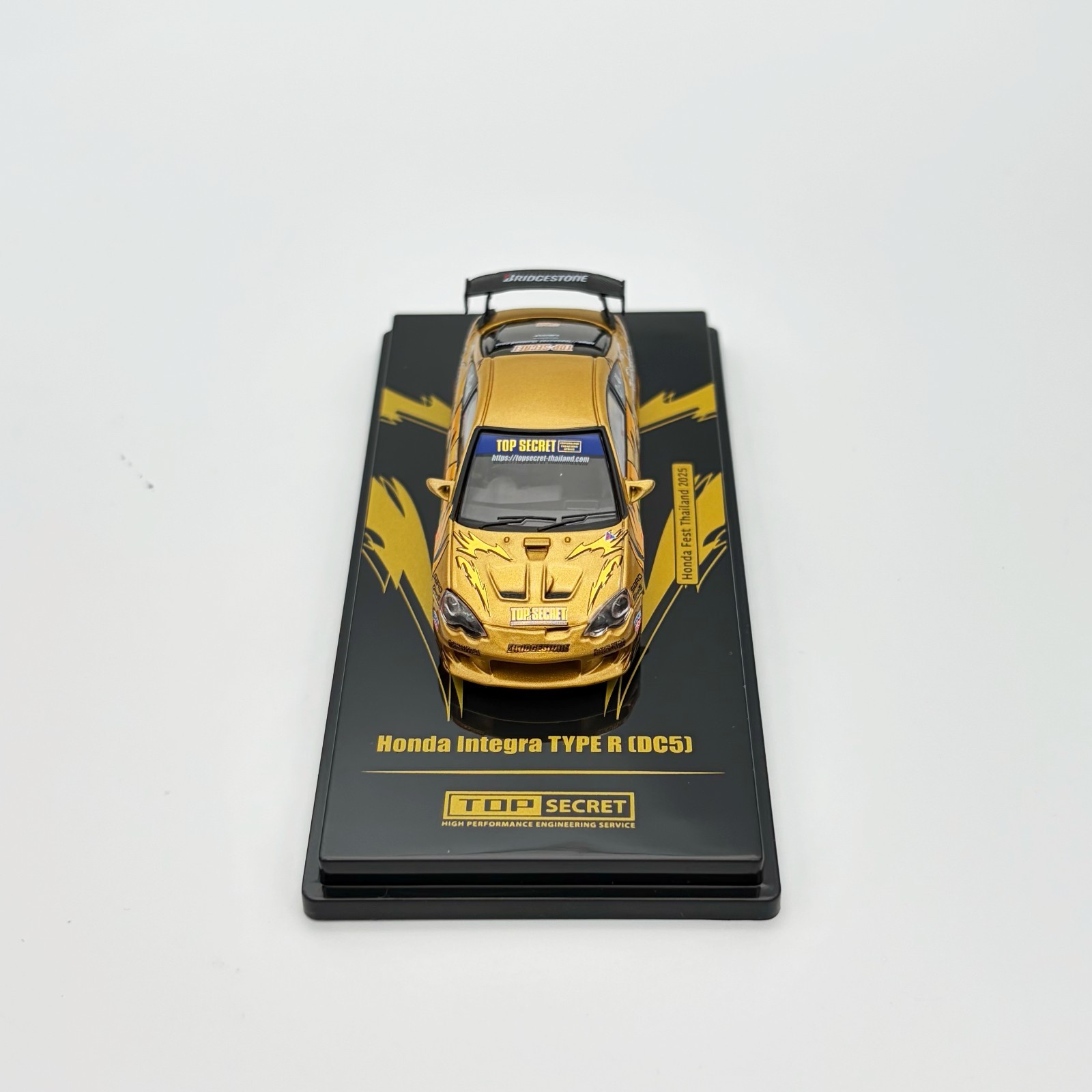 INNO64 1:64 Top Secret Honda Integra Type R DC5 Gold