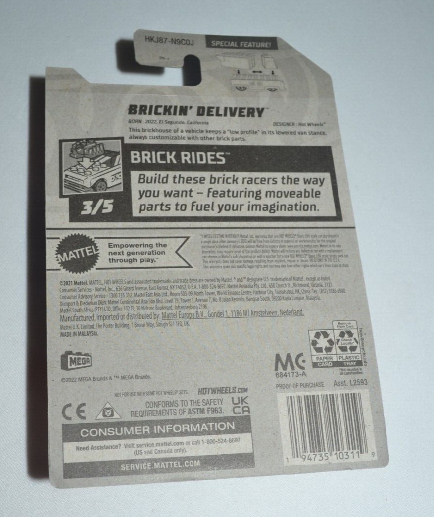 HOT WHEELS 2023 BRICK RIDES 3/5 – BRICKIN’ DELIVERY BLUE AND YELLOW