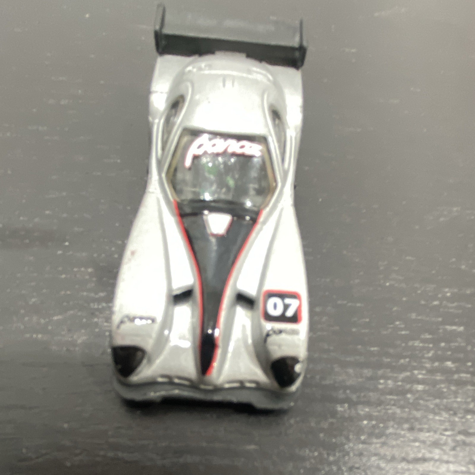 Hot Wheels Panoz GTR-1 Silver/Black/Red Diecast Racing Car 1:64 (1997)